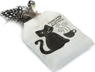 Beeztees 430362 Игрушка для кошек "Подушечка" с кошачьей мятой 8см