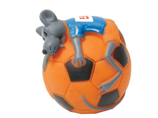 "Мышь на футбольном мяче" резиновая 10см