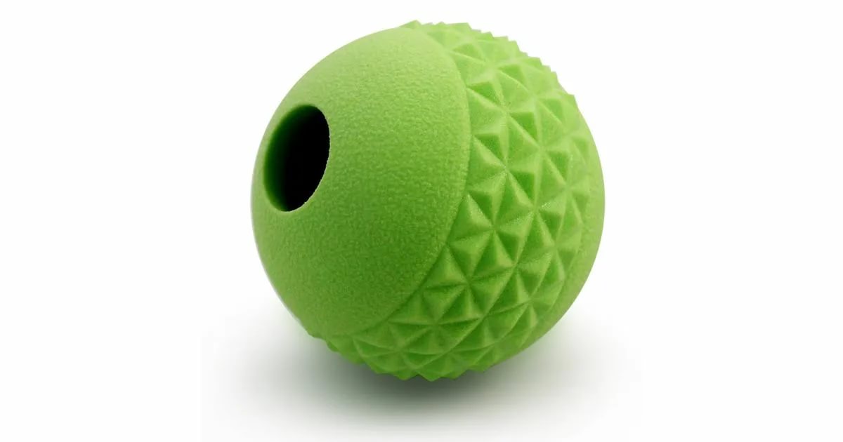 Игрушка AROMA для собак из термопласт. резины "Мяч", d64мм